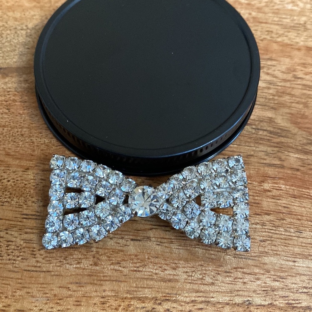 🖤 VTG 50’s Rhinestone Bow Tie Brooch Pin